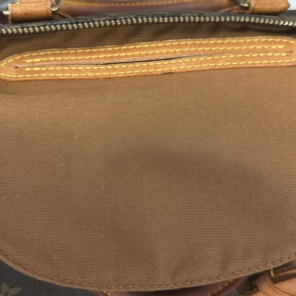 Authentic LV speedy 30 Bag or will trade if you have nice bag same value LV Bag - Picture 7 of 9